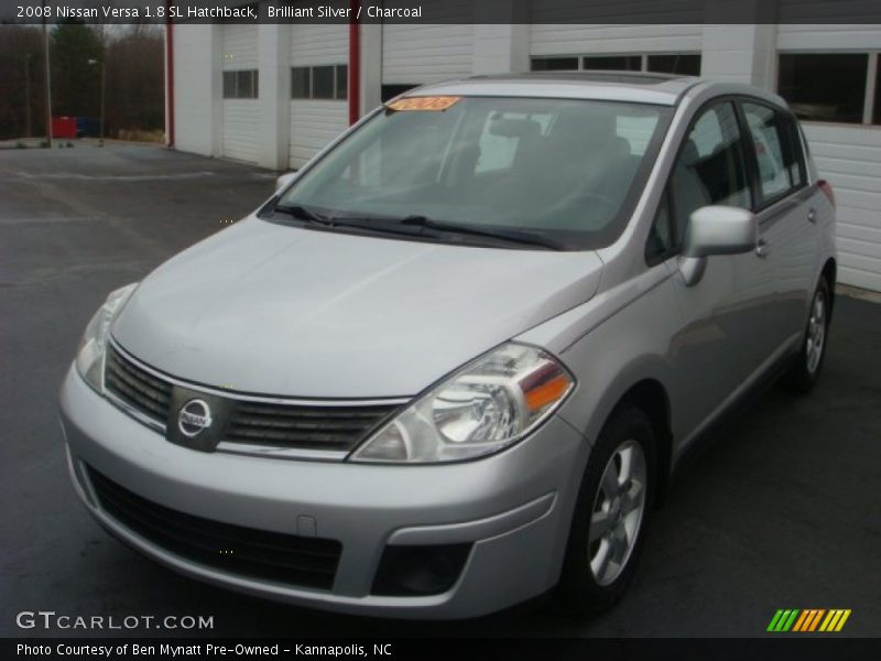 Brilliant Silver / Charcoal 2008 Nissan Versa 1.8 SL Hatchback