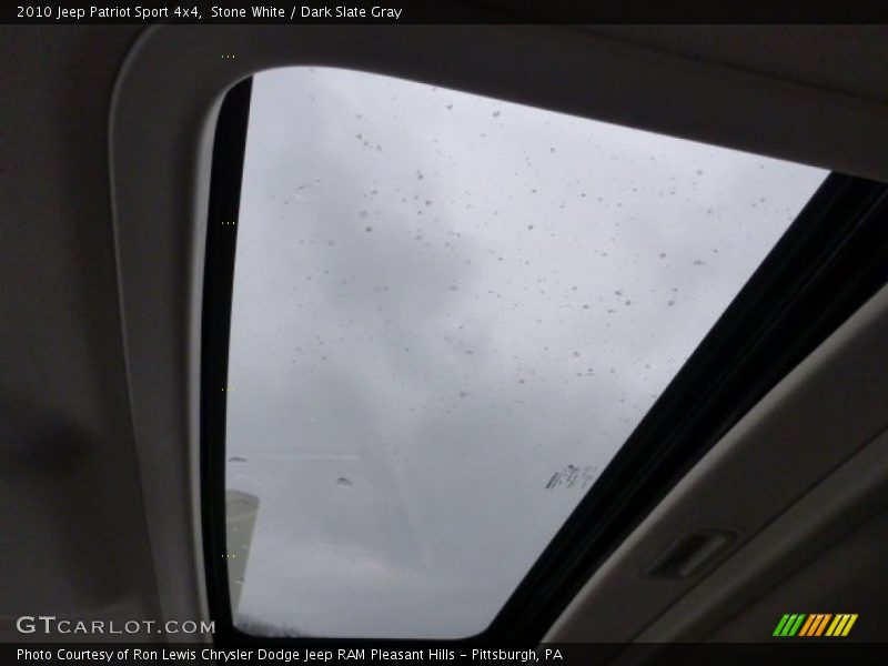 Stone White / Dark Slate Gray 2010 Jeep Patriot Sport 4x4