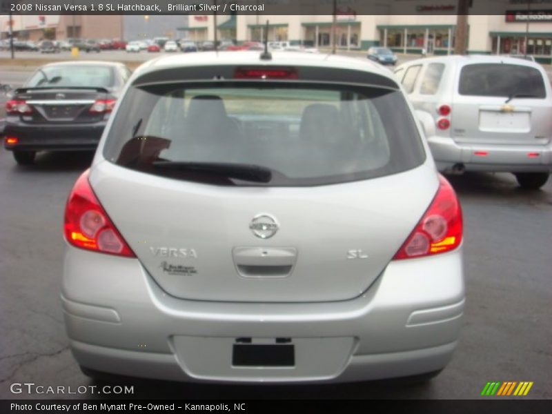 Brilliant Silver / Charcoal 2008 Nissan Versa 1.8 SL Hatchback