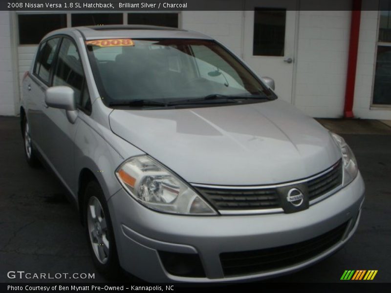 Brilliant Silver / Charcoal 2008 Nissan Versa 1.8 SL Hatchback