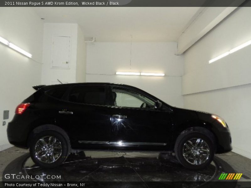 Wicked Black / Black 2011 Nissan Rogue S AWD Krom Edition