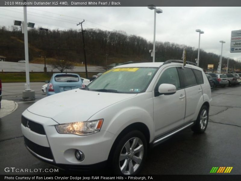Diamond White Pearl / Black 2010 Mitsubishi Outlander XLS 4WD