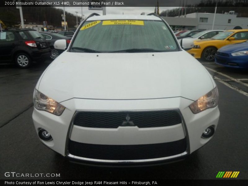 Diamond White Pearl / Black 2010 Mitsubishi Outlander XLS 4WD