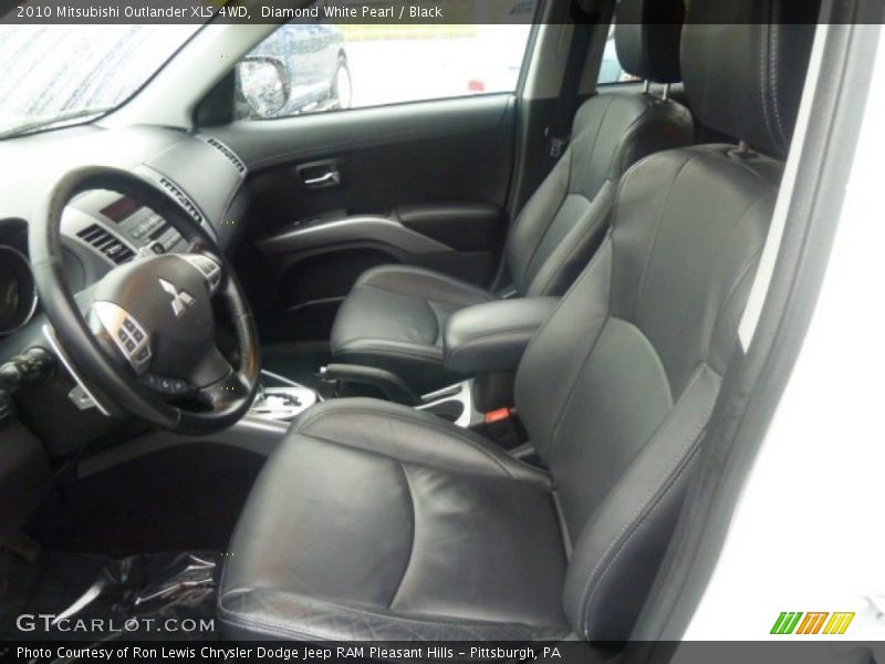 Diamond White Pearl / Black 2010 Mitsubishi Outlander XLS 4WD