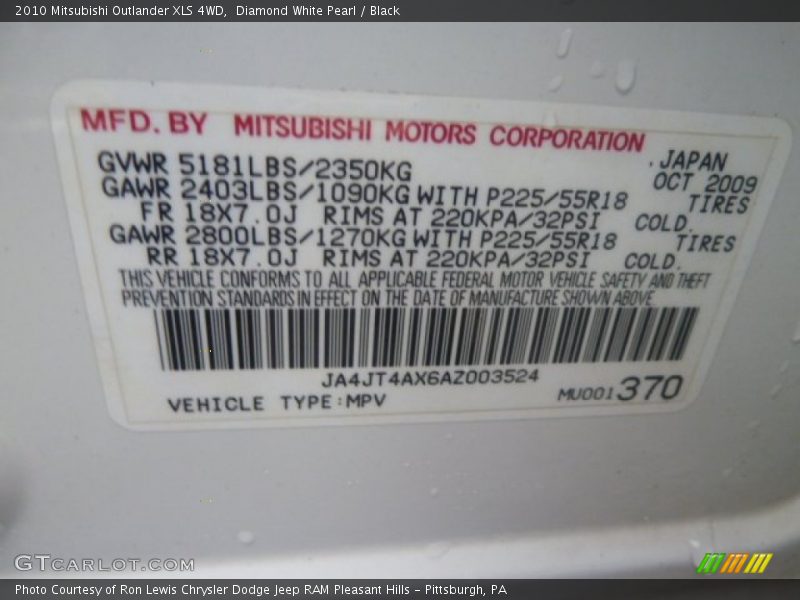 Diamond White Pearl / Black 2010 Mitsubishi Outlander XLS 4WD
