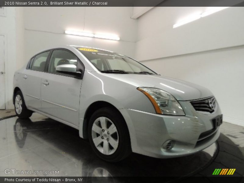 Brilliant Silver Metallic / Charcoal 2010 Nissan Sentra 2.0