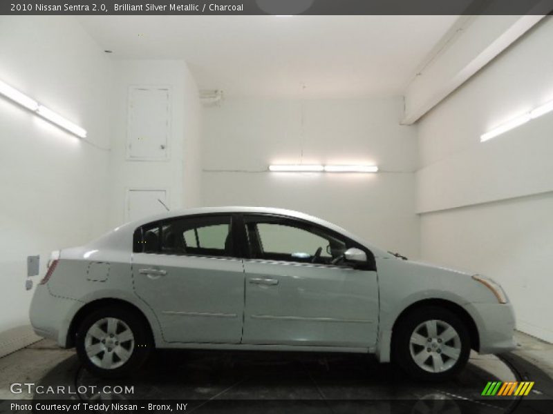 Brilliant Silver Metallic / Charcoal 2010 Nissan Sentra 2.0