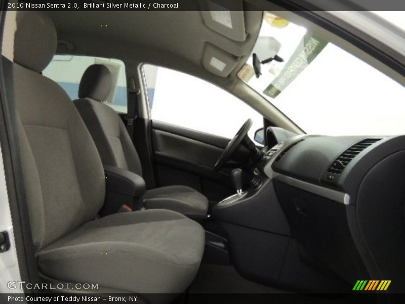 Brilliant Silver Metallic / Charcoal 2010 Nissan Sentra 2.0