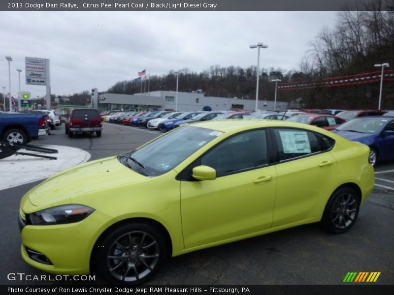 Citrus Peel Pearl Coat / Black/Light Diesel Gray 2013 Dodge Dart Rallye