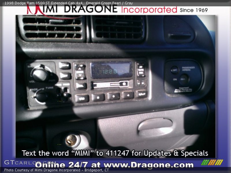 Emerald Green Pearl / Gray 1998 Dodge Ram 1500 ST Extended Cab 4x4