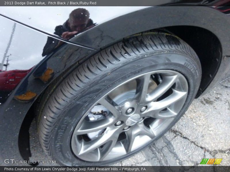 Pitch Black / Black/Ruby Red 2013 Dodge Dart Rallye
