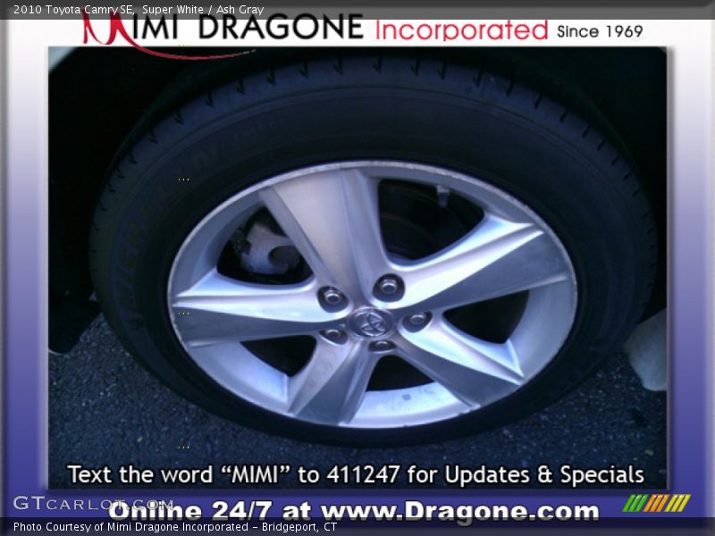 Super White / Ash Gray 2010 Toyota Camry SE