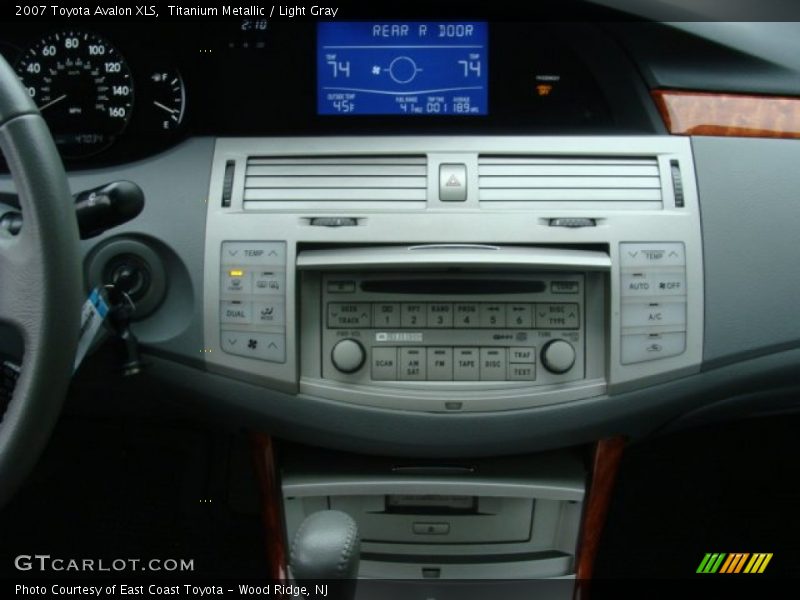 Titanium Metallic / Light Gray 2007 Toyota Avalon XLS