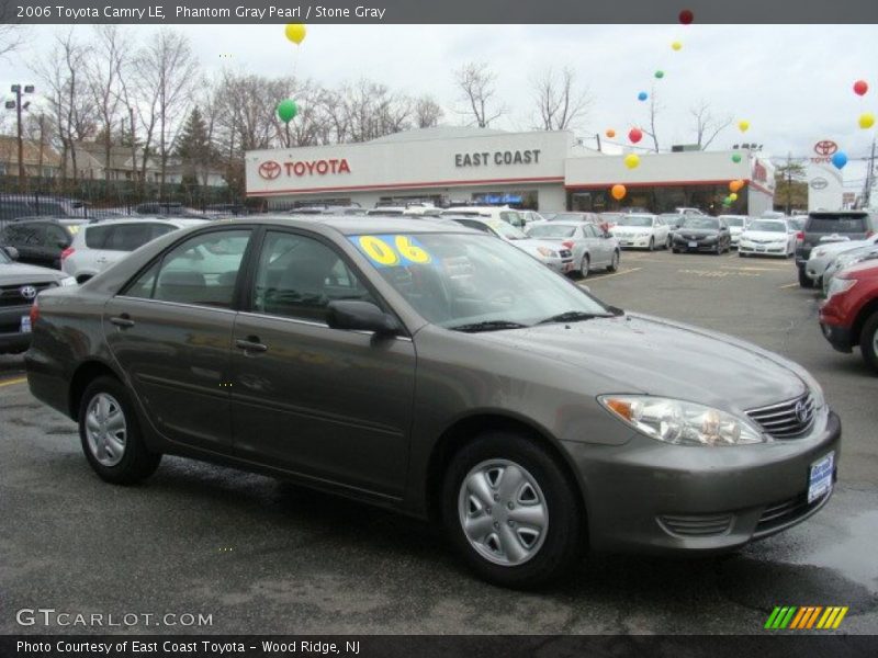 Phantom Gray Pearl / Stone Gray 2006 Toyota Camry LE