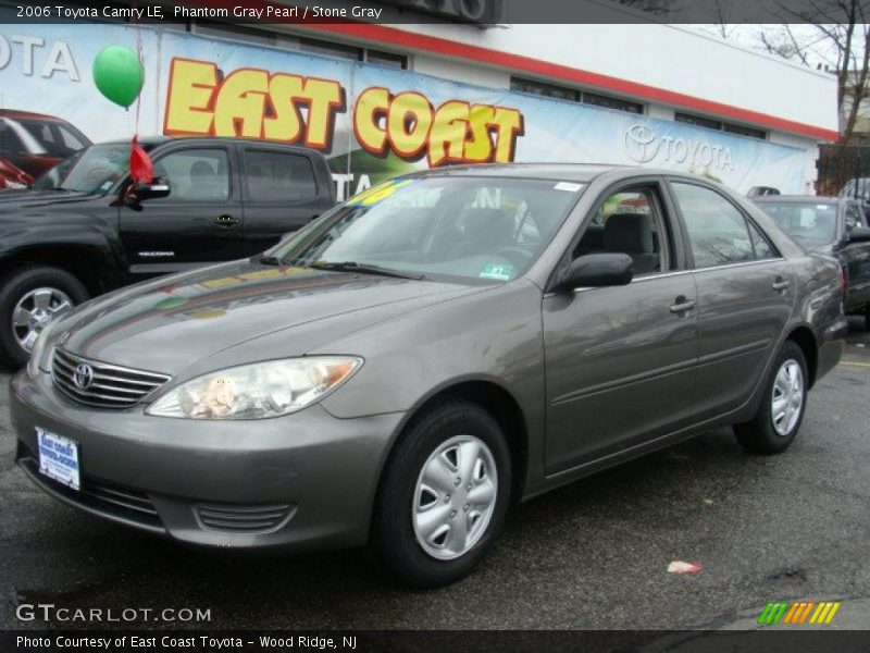 Phantom Gray Pearl / Stone Gray 2006 Toyota Camry LE