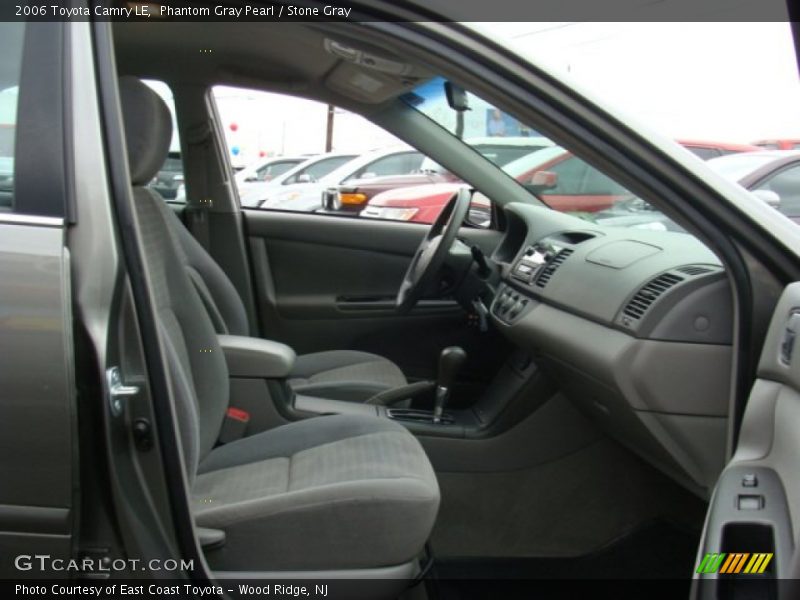 Phantom Gray Pearl / Stone Gray 2006 Toyota Camry LE
