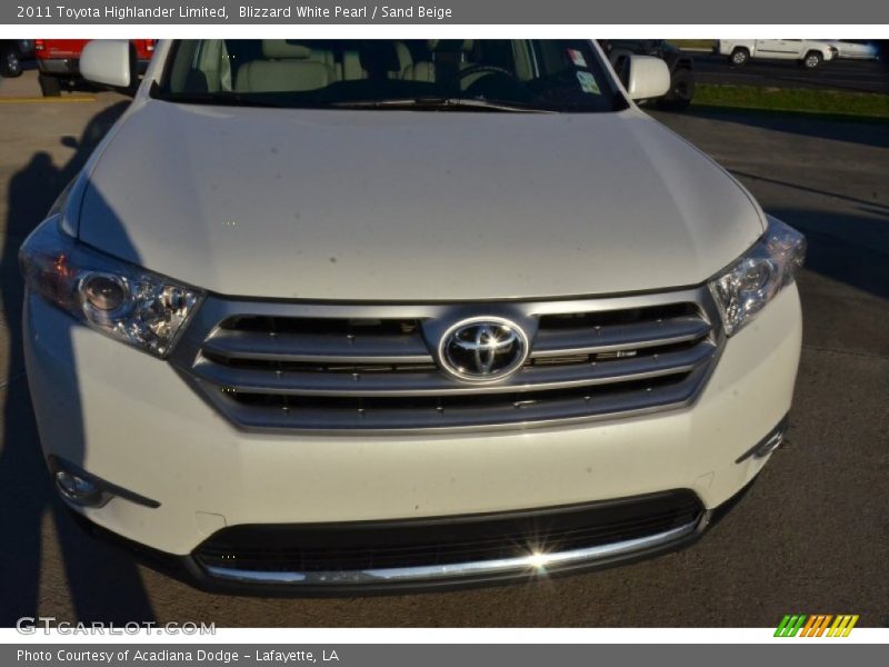 Blizzard White Pearl / Sand Beige 2011 Toyota Highlander Limited