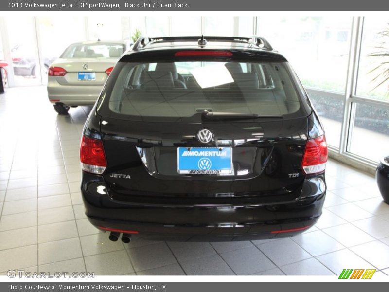 Black Uni / Titan Black 2013 Volkswagen Jetta TDI SportWagen