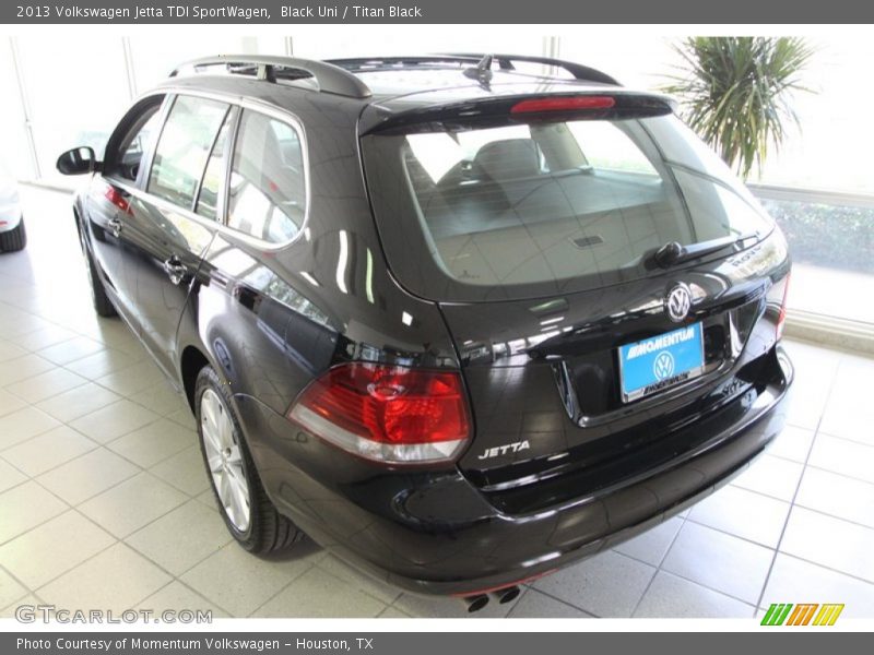 Black Uni / Titan Black 2013 Volkswagen Jetta TDI SportWagen
