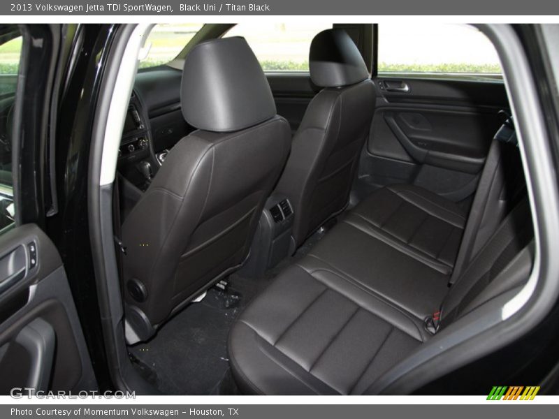 Black Uni / Titan Black 2013 Volkswagen Jetta TDI SportWagen
