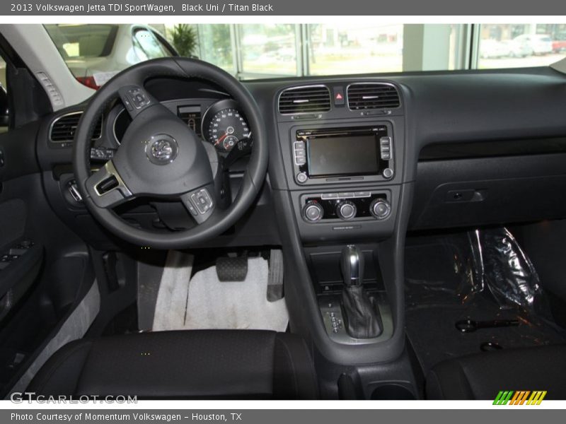 Black Uni / Titan Black 2013 Volkswagen Jetta TDI SportWagen