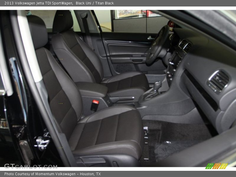 Black Uni / Titan Black 2013 Volkswagen Jetta TDI SportWagen