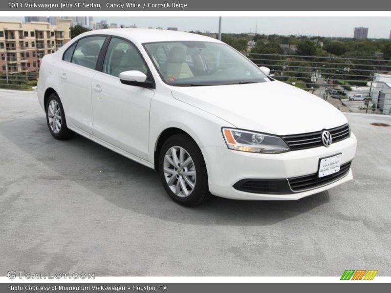 Candy White / Cornsilk Beige 2013 Volkswagen Jetta SE Sedan