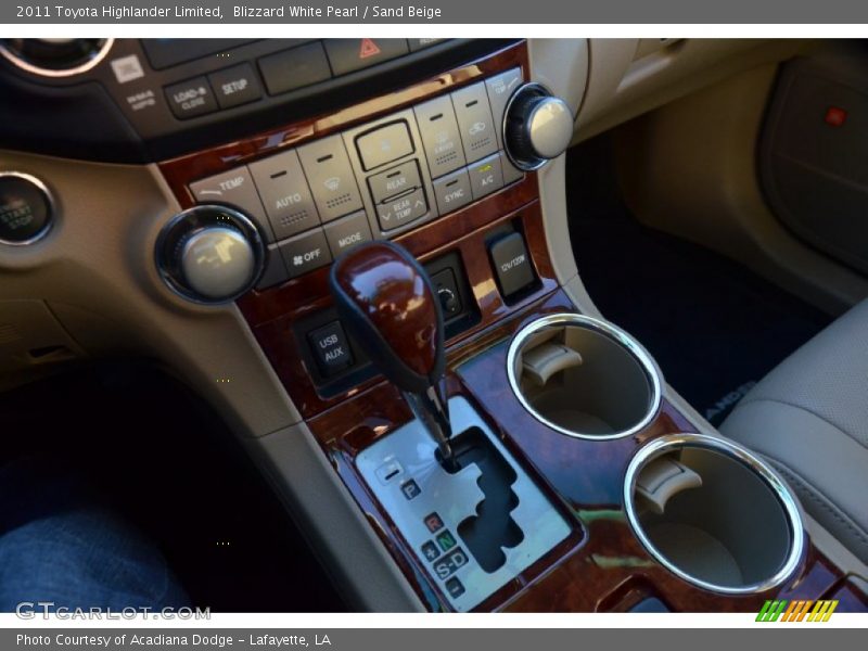 Blizzard White Pearl / Sand Beige 2011 Toyota Highlander Limited