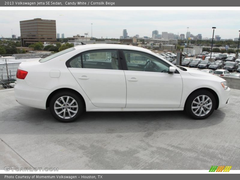 Candy White / Cornsilk Beige 2013 Volkswagen Jetta SE Sedan