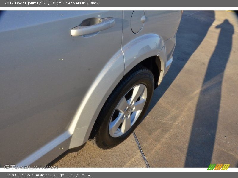 Bright Silver Metallic / Black 2012 Dodge Journey SXT