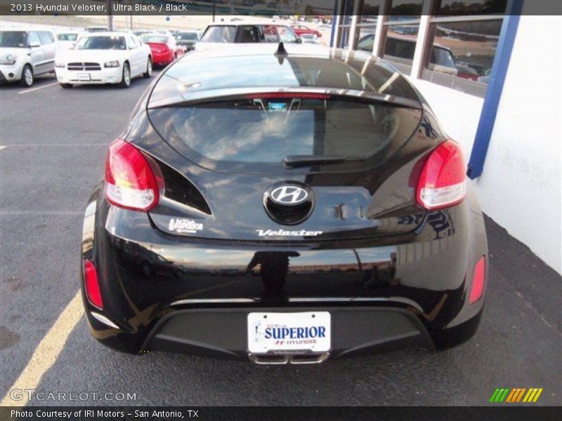 Ultra Black / Black 2013 Hyundai Veloster