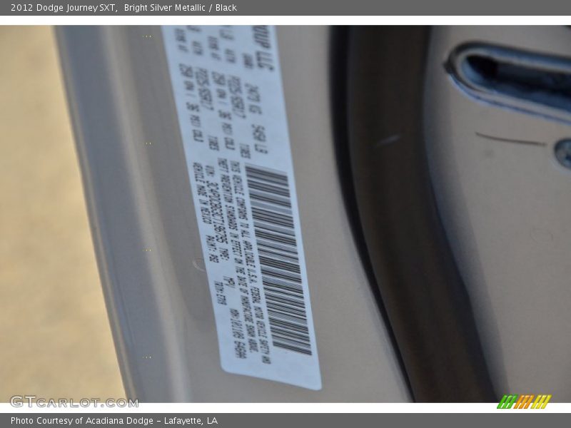 Bright Silver Metallic / Black 2012 Dodge Journey SXT