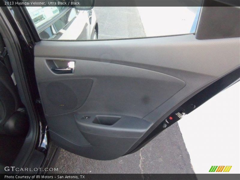 Ultra Black / Black 2013 Hyundai Veloster