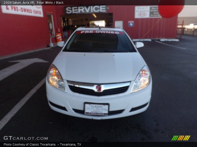 Polar White / Black 2009 Saturn Aura XR