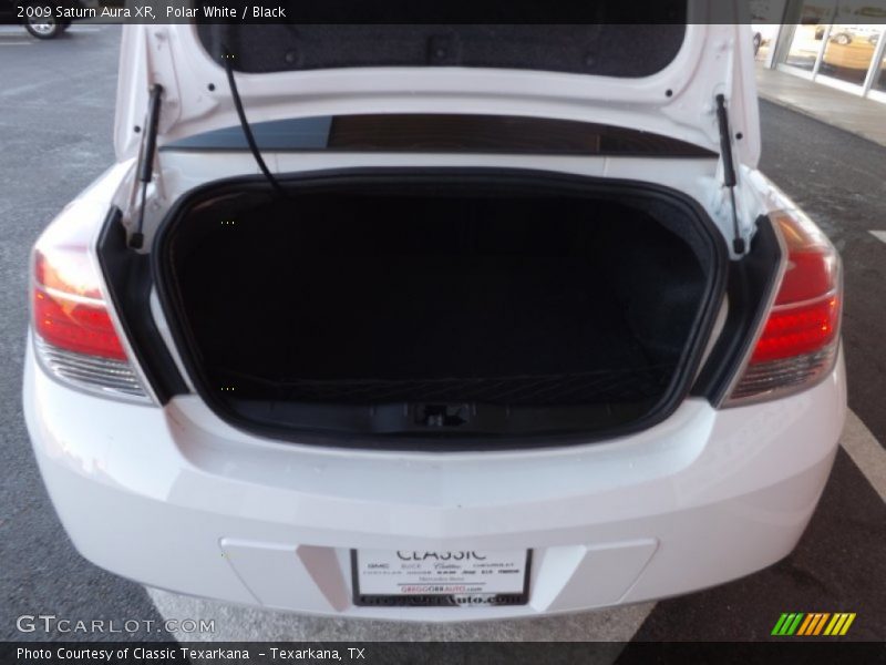 Polar White / Black 2009 Saturn Aura XR