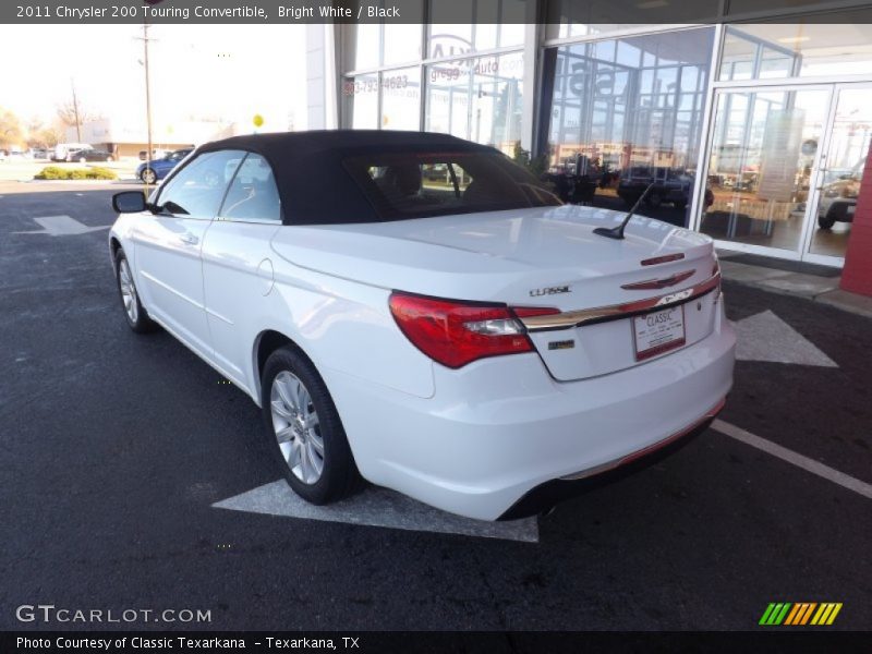 Bright White / Black 2011 Chrysler 200 Touring Convertible