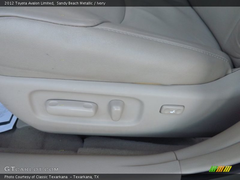 Sandy Beach Metallic / Ivory 2012 Toyota Avalon Limited