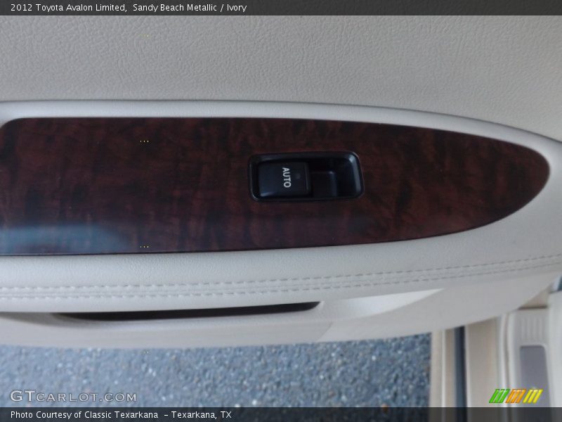 Sandy Beach Metallic / Ivory 2012 Toyota Avalon Limited