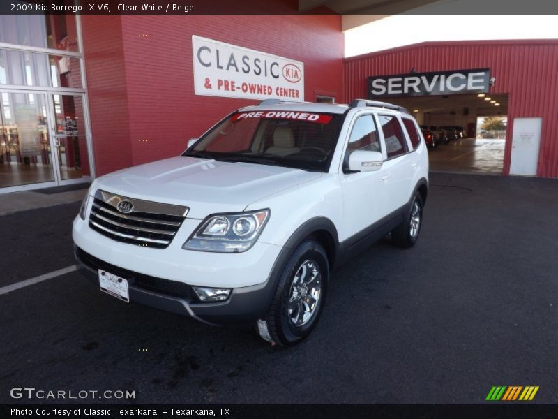 Clear White / Beige 2009 Kia Borrego LX V6