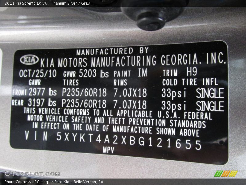 Titanium Silver / Gray 2011 Kia Sorento LX V6