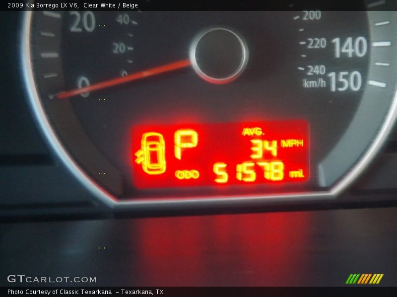 Clear White / Beige 2009 Kia Borrego LX V6