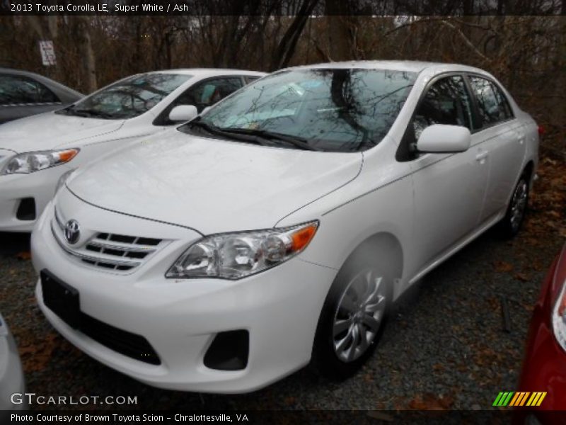 Super White / Ash 2013 Toyota Corolla LE