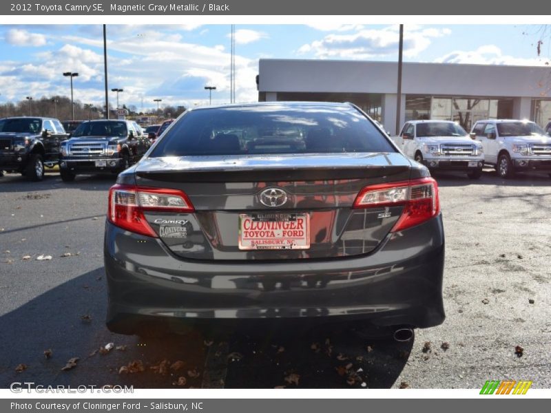 Magnetic Gray Metallic / Black 2012 Toyota Camry SE