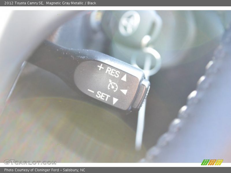 Magnetic Gray Metallic / Black 2012 Toyota Camry SE