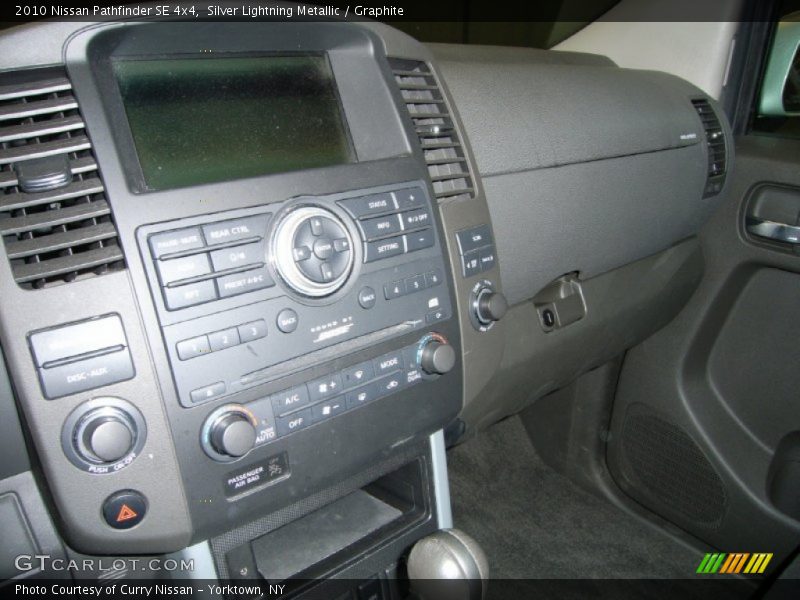 Silver Lightning Metallic / Graphite 2010 Nissan Pathfinder SE 4x4