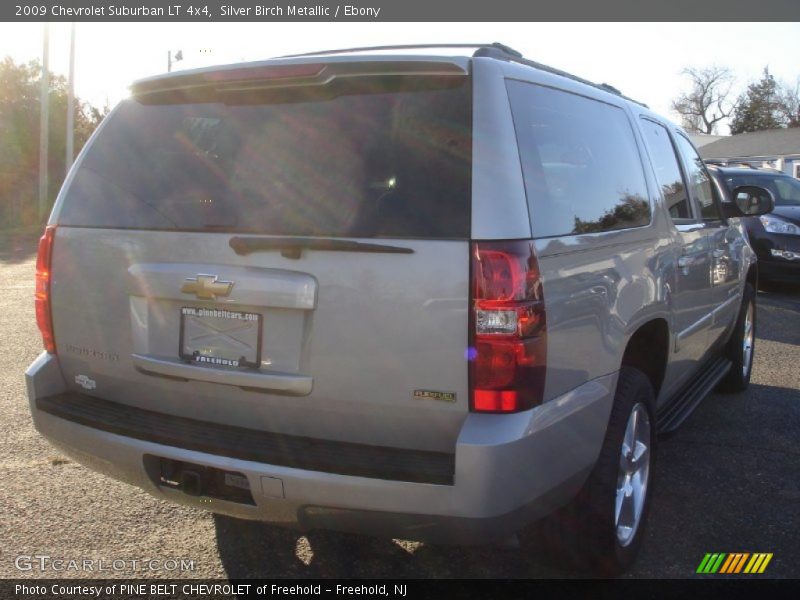 Silver Birch Metallic / Ebony 2009 Chevrolet Suburban LT 4x4