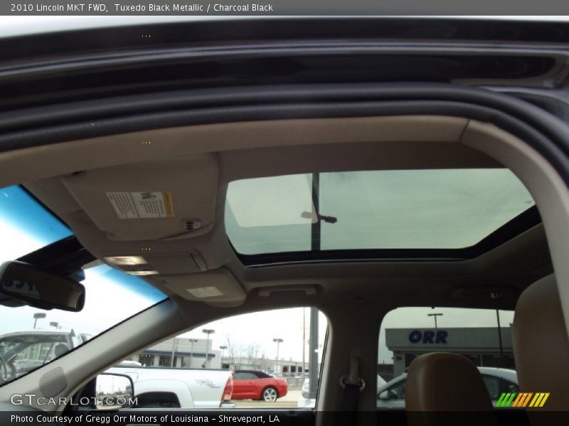 Tuxedo Black Metallic / Charcoal Black 2010 Lincoln MKT FWD