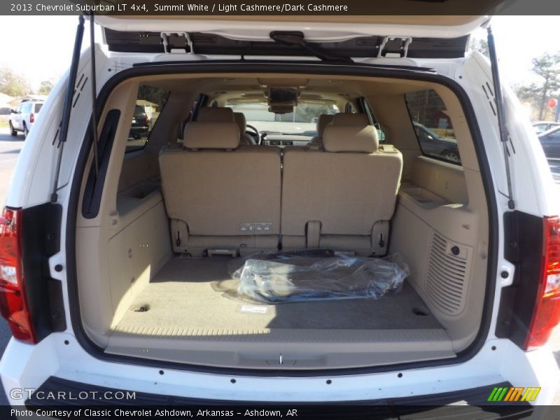 Summit White / Light Cashmere/Dark Cashmere 2013 Chevrolet Suburban LT 4x4