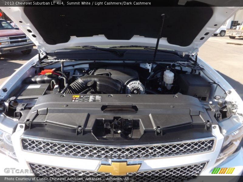 Summit White / Light Cashmere/Dark Cashmere 2013 Chevrolet Suburban LT 4x4