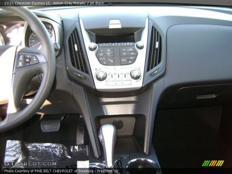 Ashen Gray Metallic / Jet Black 2013 Chevrolet Equinox LS